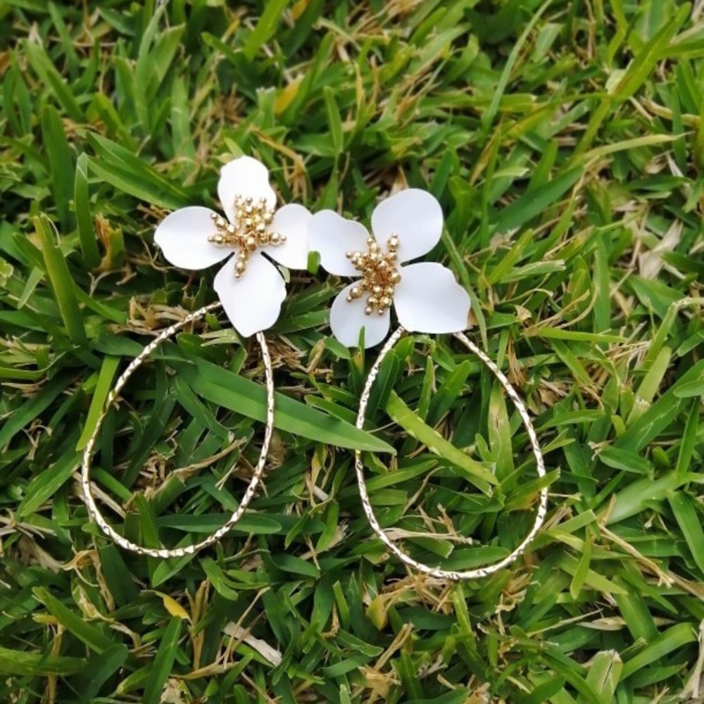 Drop Flower  Earrings - Picture 6 of 8